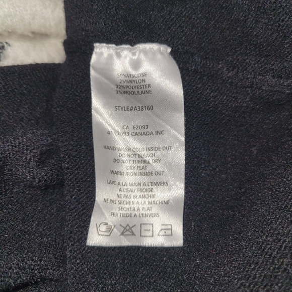 Alison Sheri Black & White Knit Sweater - Picture 3 of 3